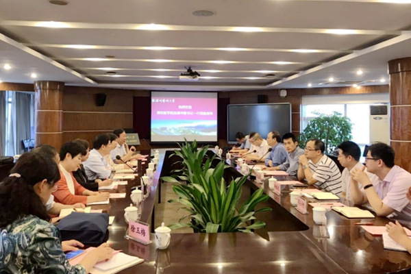在温州医科大学考察交流