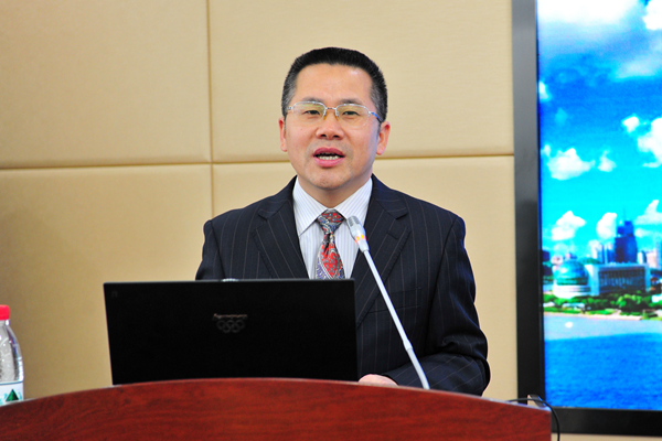 章卫平教授作报告