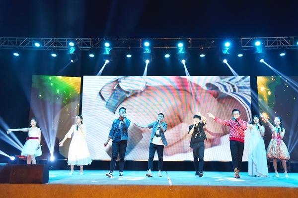 歌曲联唱《医路有你》