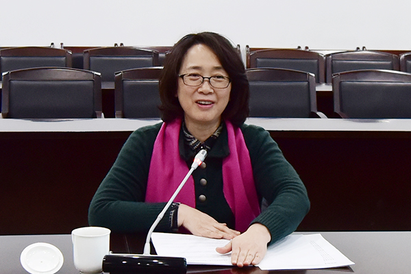 省外事办副主任李荣与参会人员进行座谈