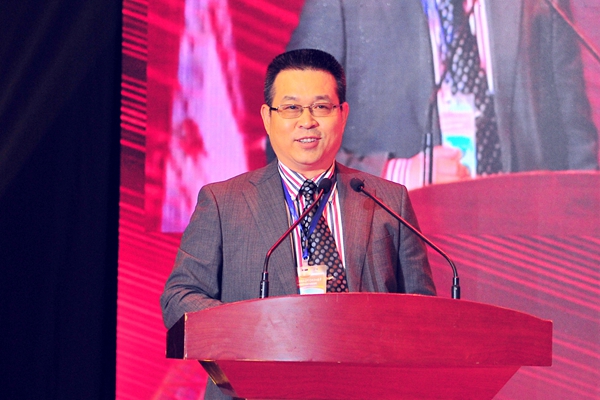 山东省医学会骨科学分会主委李建民教授致辞