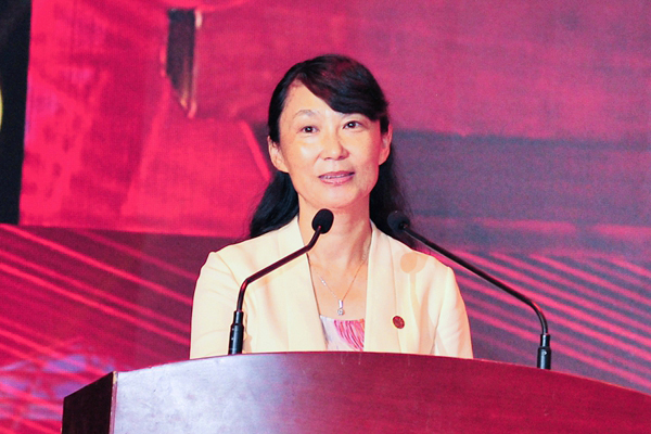 校长管英俊致辞