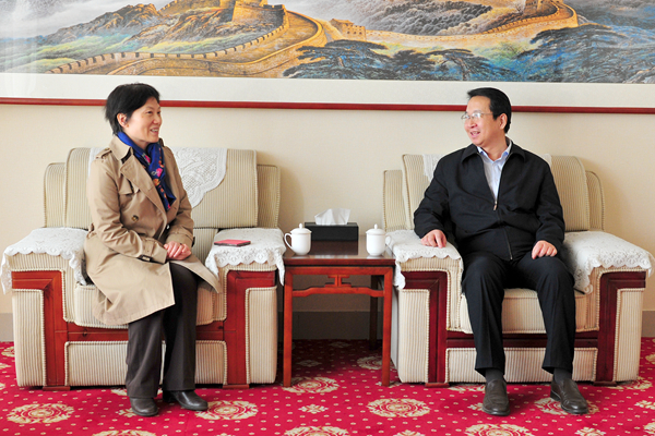 副校长葛国文与傅志俭教授座谈