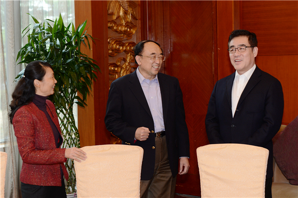 校领导与于金明院士进行交流