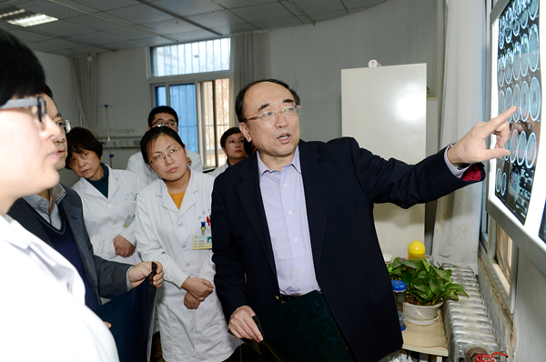 于金明院士查房